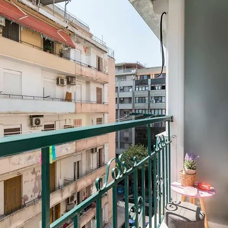 Hashtag 1 Apartment *